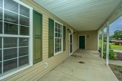 162CharlesBGibsonBlvd007