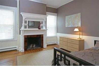 175 Winthrop Rd unit 2, Brookline, MA 02445 - photo 4