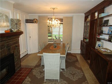 722 Evergreen St, Emmaus, PA 18049 - photo 6