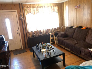 587 Living Room