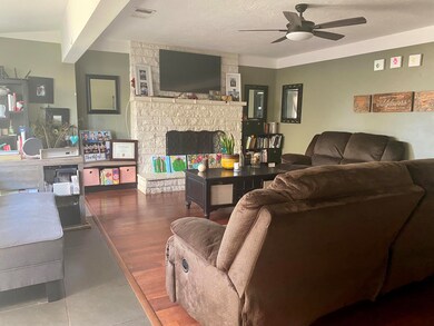 77CE0E71-7133-4DE1-B9ED-FF90947FDA91