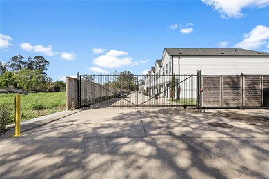 1030 Melneeka Ln, Houston, TX 77091 - photo 3