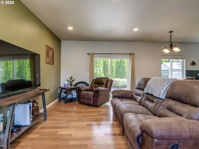 2817 29th Ave, Forest Grove, OR 97116 - photo 6