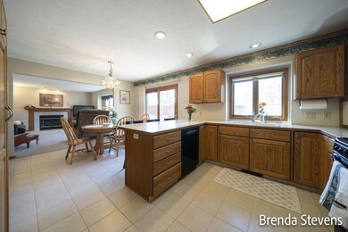 19-web-or-mls-2281-vantage-ct-se