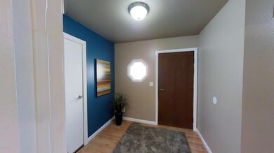 Spacious Entryway