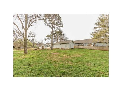 503 NW Hook St, Bentonville, AR 72712 - photo 4