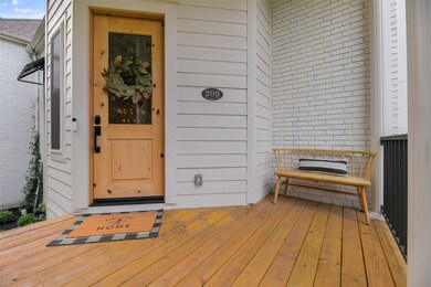 209 Victoria Way, Friendswood, TX 77546 - photo 3