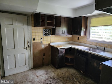 7111 8th St NW, Washington, DC 20012 - photo 7