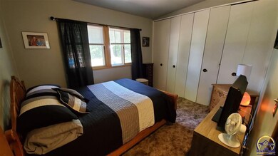 3628 SW 38th St, Topeka, KS 66610 - photo 6