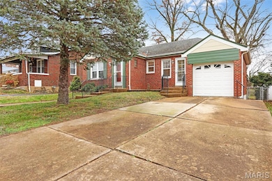 9024 Windom Ave, Saint Louis, MO 63114 - photo 2