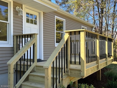 2 W Shaytown Rd, Sandyston, NJ 07827 - photo 4