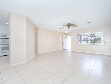 1609 E Cypress Point Dr, Venice, FL 34293 - photo 4