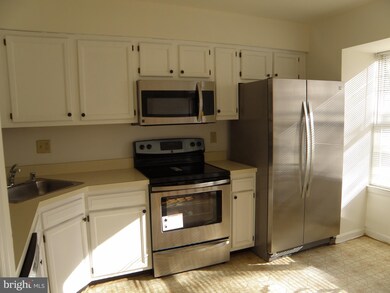 9510 Clocktower Ln, Columbia, MD 21046 - photo 4