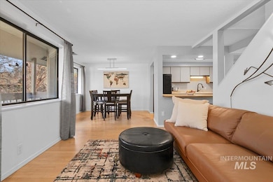 3651 S Gekeler Ln unit 96, Boise, ID 83706 - photo 4