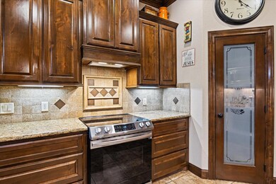 3000 Elkton Dr, Granbury, TX 76049 - photo 6