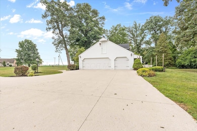 3919 Maple Grove Rd, Marion, OH 43302 - photo 2