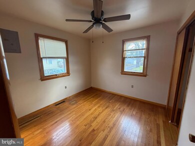 23 C St unit 3, Keyser, WV 26726 - photo 3