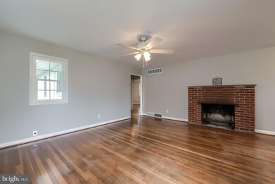 3817 Evelyn Dr, Wilmington, DE 19808 - photo 7