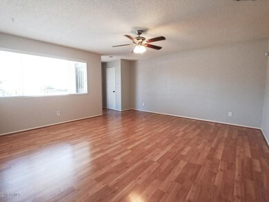 4202 W Lawrence Ln, Phoenix, AZ 85051 - photo 5