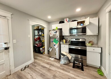 63 Langdon St, Springfield, MA 01104 - photo 5