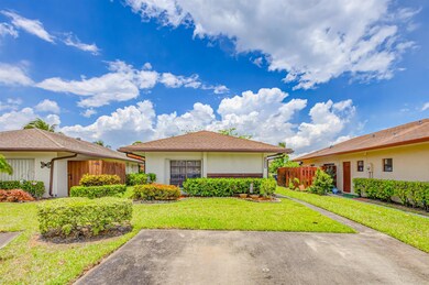 5433 Mendoza St, West Palm Beach, FL 33415 - photo 3