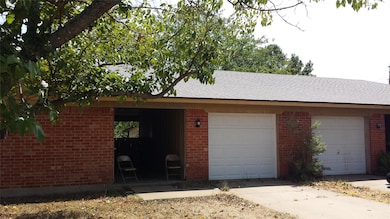 2030 Granbury St, Cleburne, TX 76033 - photo 4