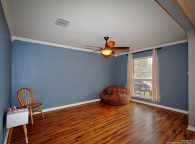 7406 Gamble Oak Dr, San Antonio, TX 78223 - photo 2