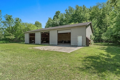 5429 Hopkins Rd, Flint, MI 48506 - photo 4