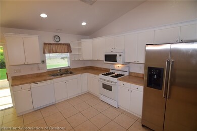 734 Concert Dr, Lake Placid, FL 33852 - photo 7