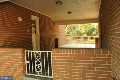 17508 Shenandoah Ct, Ashton, MD 20861 - photo 3