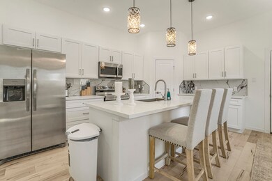 3344 Kelton St, Houston, TX 77021 - photo 3