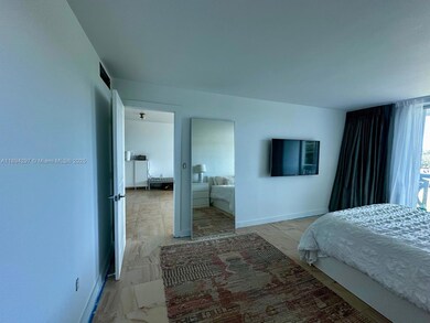 Harding Hall Condominium unit 403, Miami Beach, FL 33141 - photo 4
