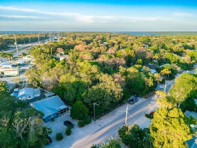 323 Mahogany Dr, Key Largo, FL 33037 - photo 3