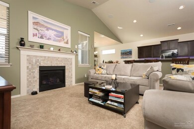 3254 SW Obsidian Ct, Redmond, OR 97756 - photo 5