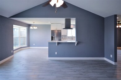 5714 Hoover St, Houston, TX 77092 - photo 6