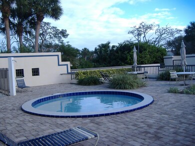 2529 25th Ct, Jupiter, FL 33477 - photo 4