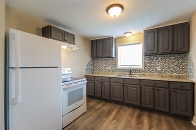 2457 Druid St, Houston, TX 77091 - photo 6