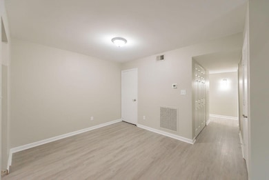 1080 Armstrong Mill Rd unit A, Lexington, KY 40517 - photo 5