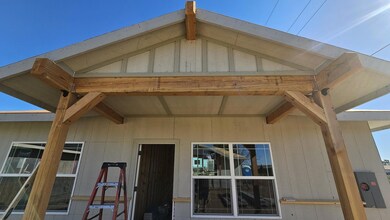 Custom Elevation Pony Plan 465