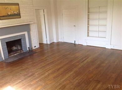 Another angle of the living room.  Built-in booksh