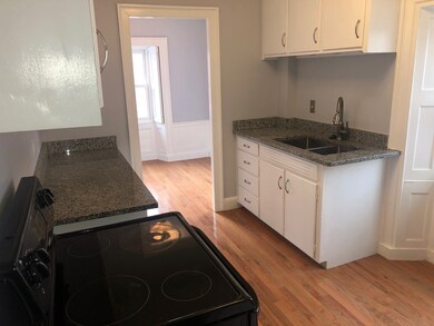 31 N Washington Square unit 3, Salem, MA 01970 - photo 7