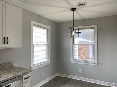 5801 W Quaker Rd, Disputanta, VA 23842 - photo 6