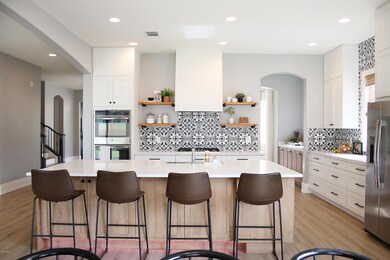 Drake kitchen 4