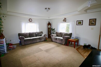 219 SE Sheridan Rd, Sheridan, OR 97378 - photo 6