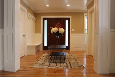 8 Learned St, Fayville, MA 01745 - photo 4