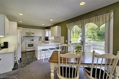 8710 Ridgebluff Dr SW, Byron Center, MI 49315 - photo 3