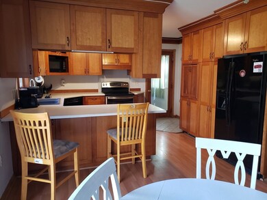 70 Plumtree Rd, Sunderland, MA 01375 - photo 4