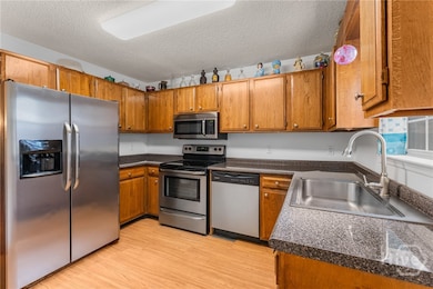 10 Longview Bluff Dr E, Savannah, GA 31419 - photo 4