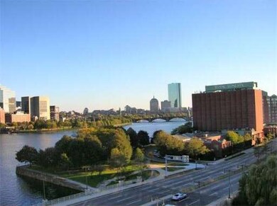 Thomas Graves Landing unit 609, Cambridge, MA 02141 - photo 4