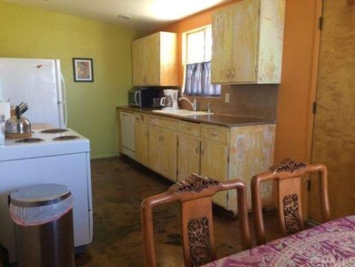 6644 Mount Lassen Ave, Joshua Tree, CA 92252 - photo 2